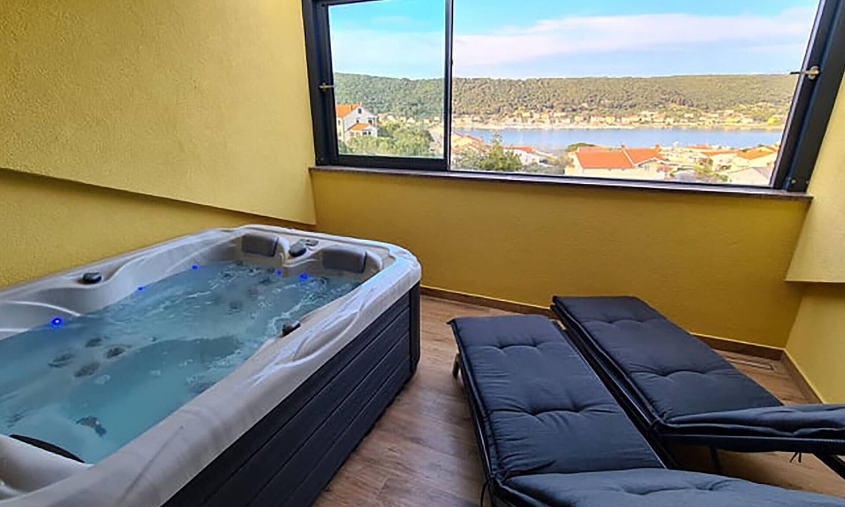 Rab Town Apartment | 2 bedroom nice apartment in Rab