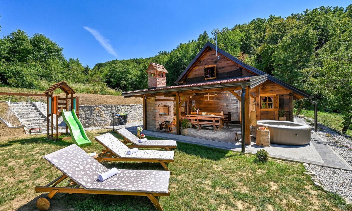 Gornji Kneginec House | 2 bedroom pet friendly home in Varazdin Breg