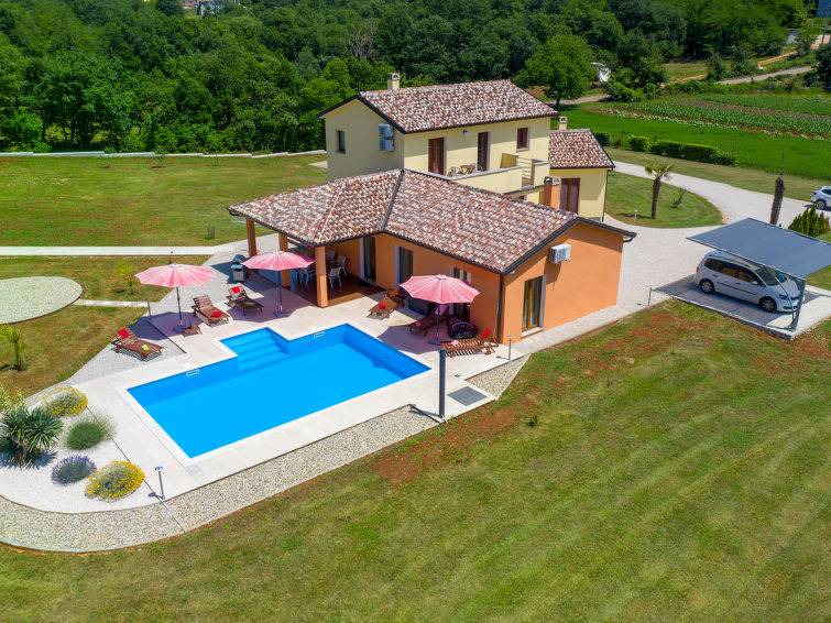 Karojba House | 250 m² House ∙ 3 bedrooms ∙ 6 guests