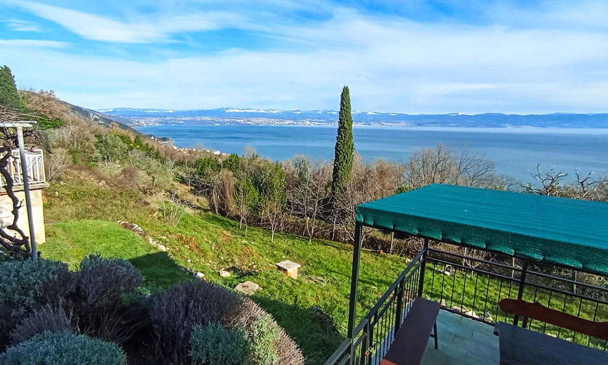 Obrs House | 3 bedroom awesome home in Moscenicka Draga