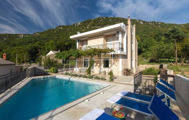 Krizisce House | 4 bedroom accommodation in Krizisce