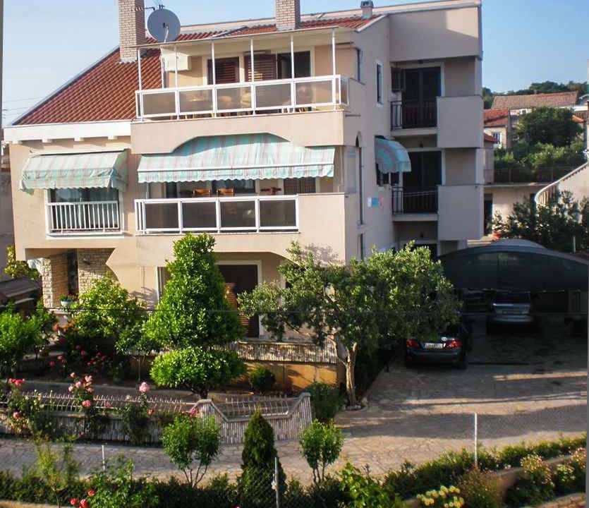 Pakostane Apartment | 50 m² Apartment ∙ 1 bedroom ∙ 4 guests