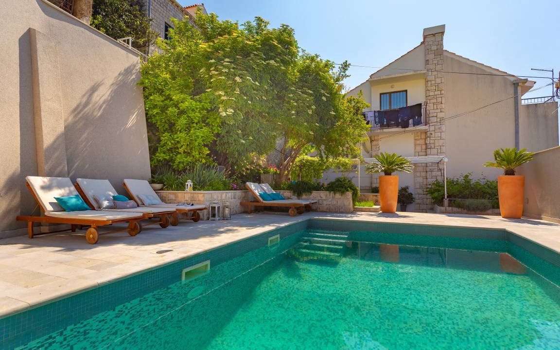 Pile Apartment | 65 m² Apartment ∙ 2 bedrooms ∙ 5 guests