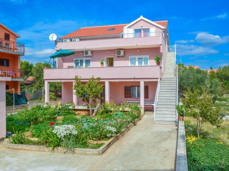 Brodarica Apartment | 80 m² Apartment ∙ 2 bedrooms ∙ 6 guests