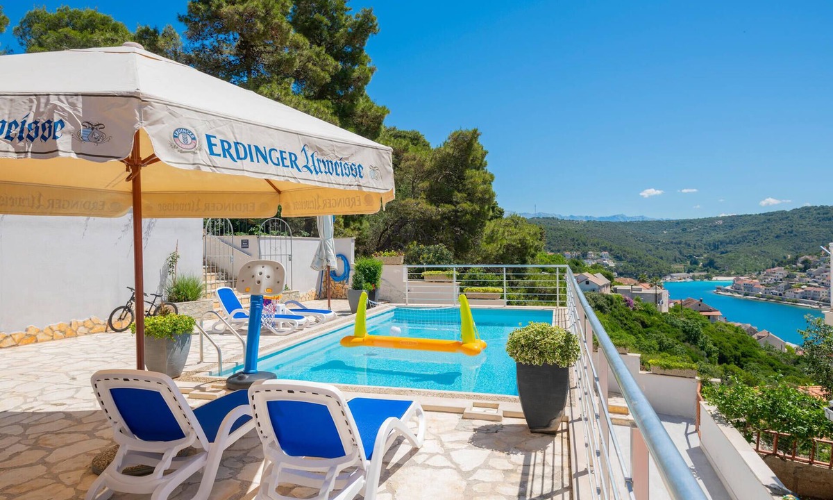 Pucisca Apartment | Amazing apartment in Pucisca