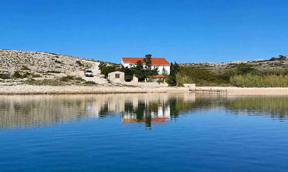 Smokvica Apartment | Amazing apartment in Smokvica with WiFi