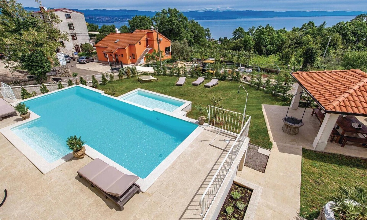 Lovran House | Amazing home in Lovran with sauna