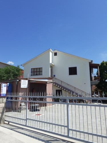 Karlobag Apartment | Apartmani Mate Vrban