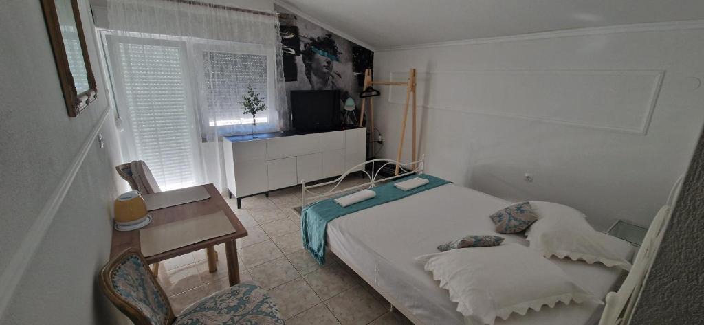 Hodilje Apartment | Apartmani Mirjana