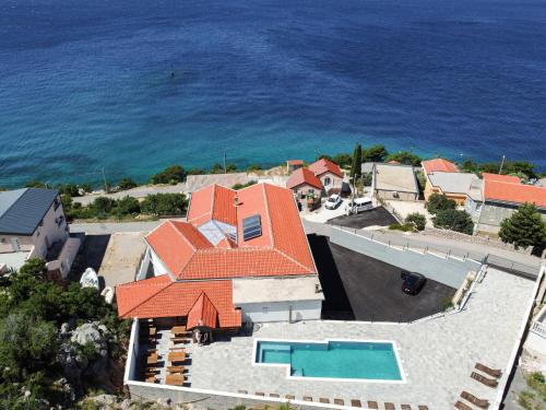 Cesarica Apartment | Apartment Delfin-9 by Interhome