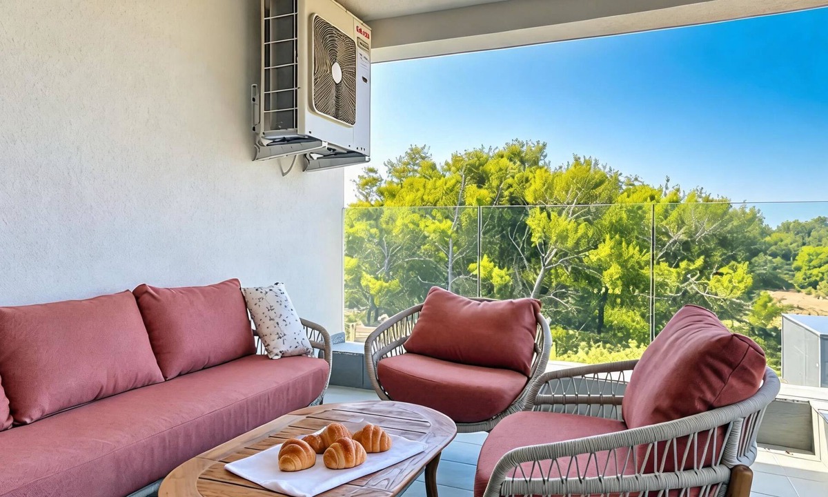Povljana Apartment | Apartment Karlo by Interhome