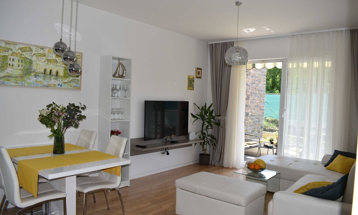 Komolac Apartment | Apartment Vapor - Two Bedroom Apartment with Balcony