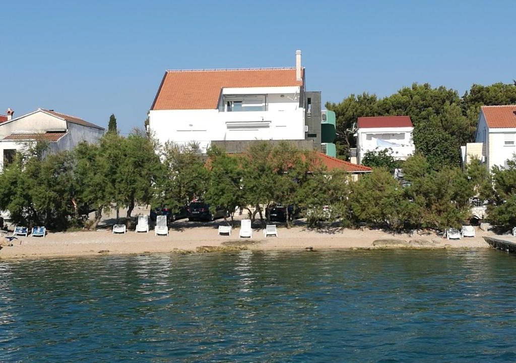 Betina Apartment | Apartments Lantina