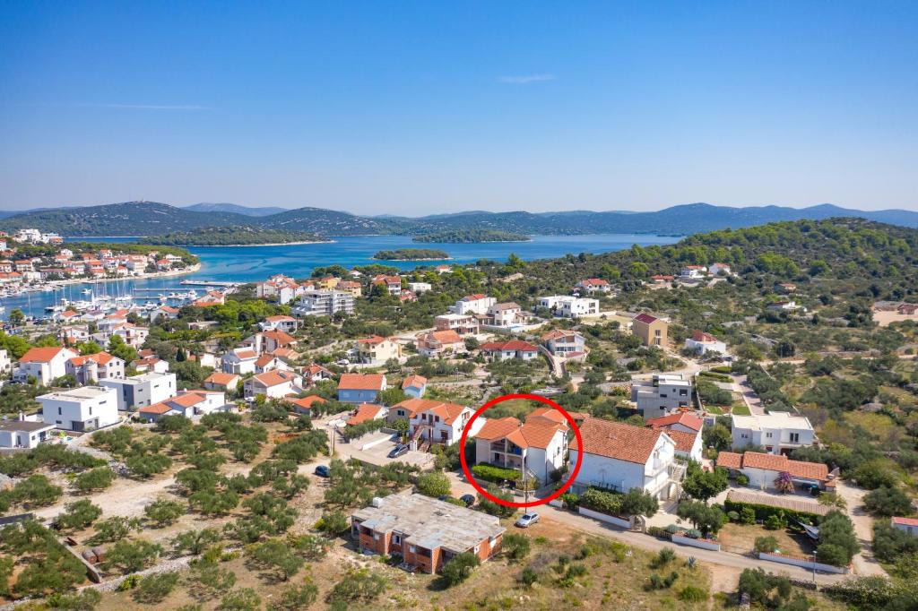 Jezera Apartment | Apartments with parking space Jezera, Murter - 5133