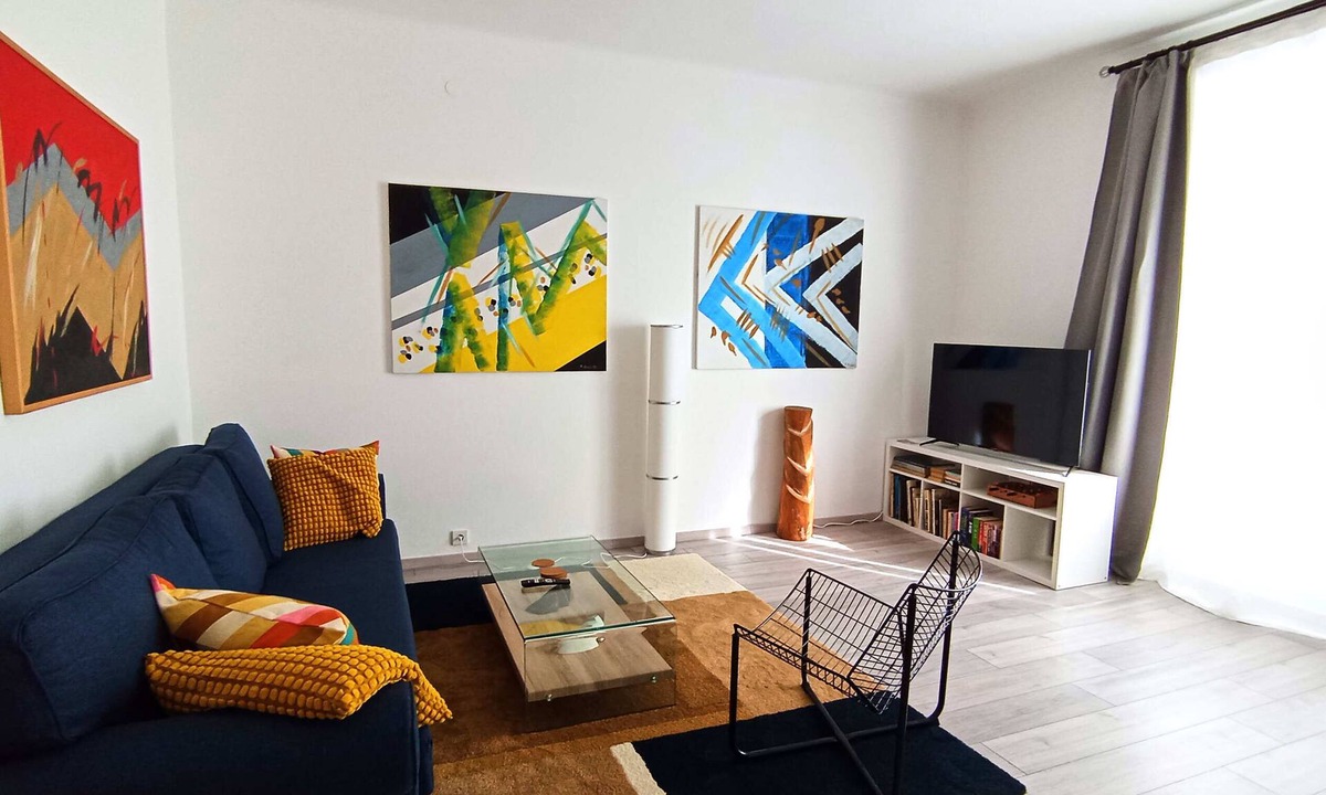 Zagreb Apartment | Art Place - Spacious & Chic
