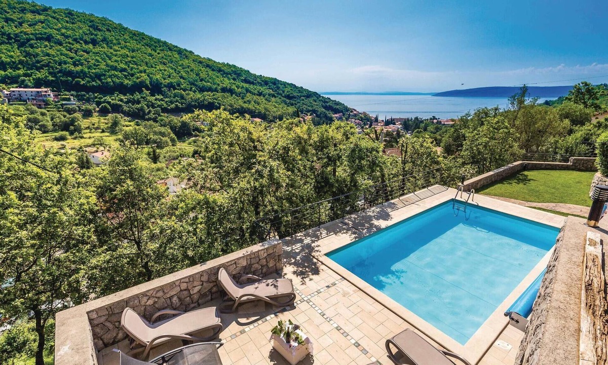 Sucici Apartment | Awesome apartment in Moscenicka Draga