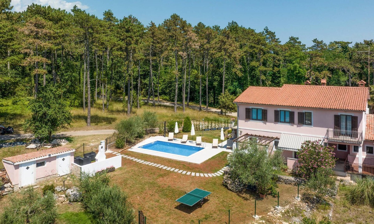 Sveta Nedelja Apartment | Awesome apartment in Labin