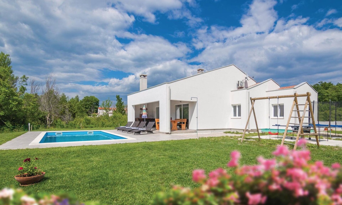 Kapelica House | Awesome home in Labin