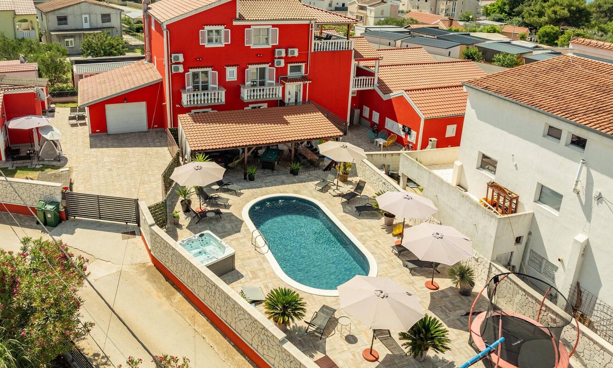 Turanj House | Beach front home in Turanj