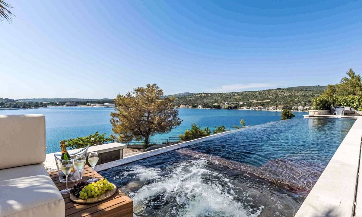 Podglavica Villa | Beautiful private villa for 6 guests with private pool, WIFI, A/C, TV and terrace