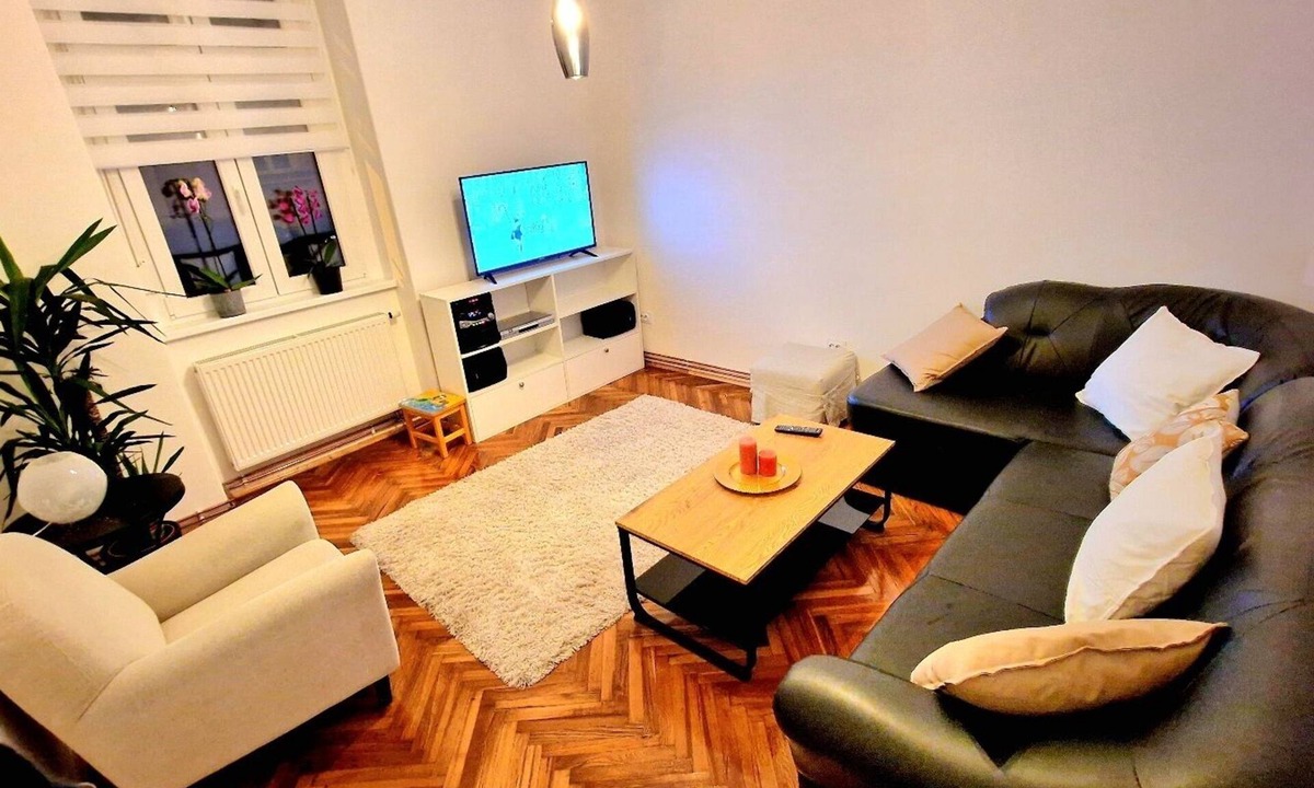 Zagreb Apartment | Charming 1-bedroom apartment in beautiful Zagreb, down town with WiFi, AC