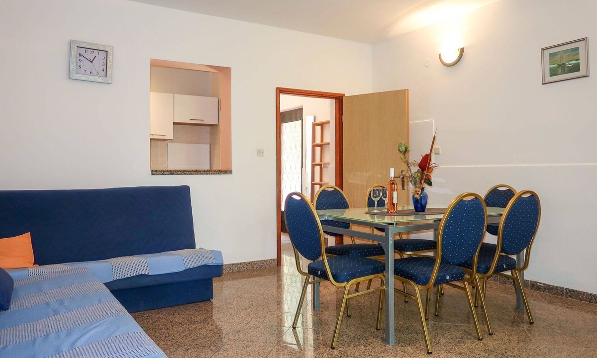 Klimno House | Cosy apartment in villa for 5 people with WIFI, TV, terrace and pets allowed
