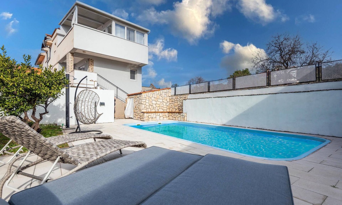 Brodarica House | Cozy home in Brodarica