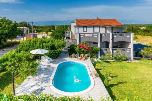 Poljica Apartment | Dalmatian Villa Noemi