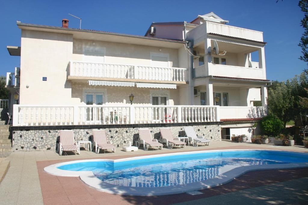 Barbat na Rabu Apartment | Family-friendly apartments with swimming pool Barbat, Rab - 4951