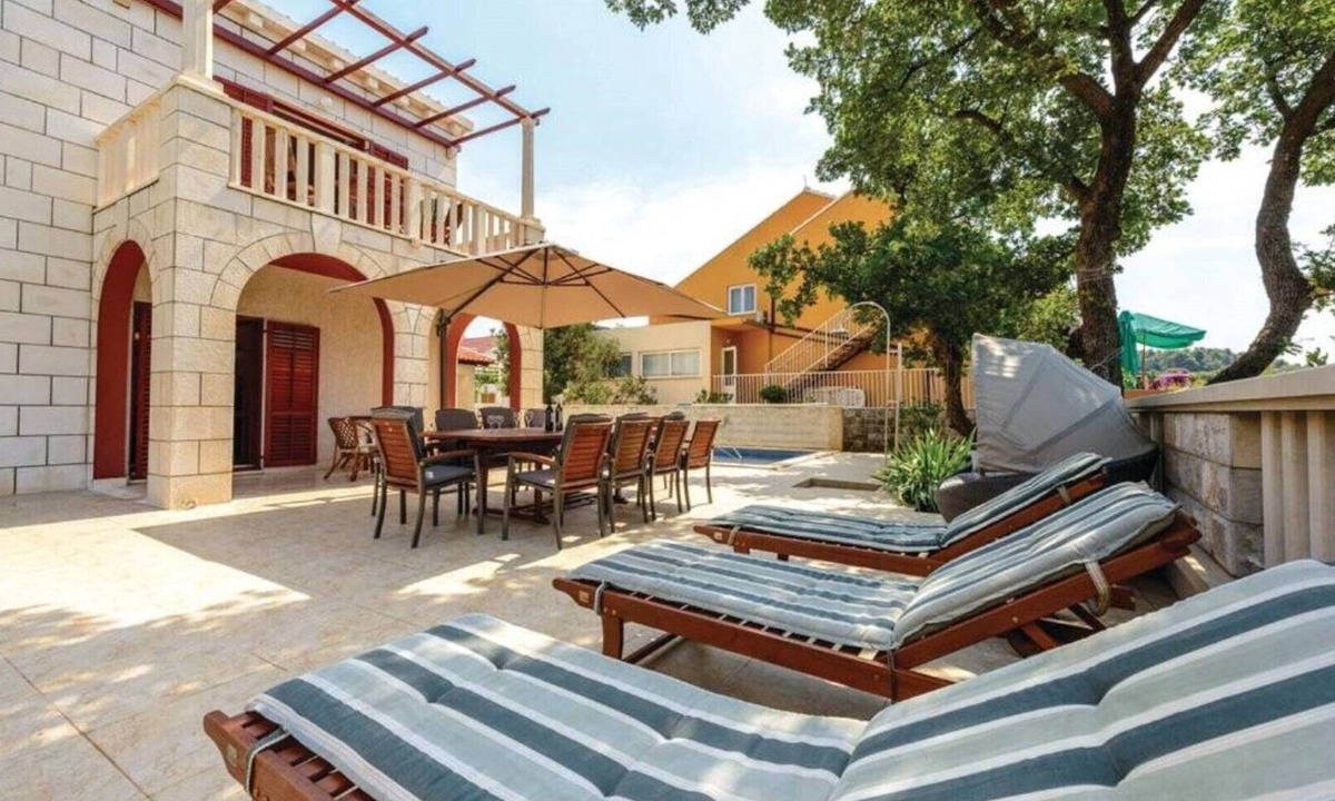 Dubrovnik Villa | Five-Bedroom Holiday Home, Pool, Barbecue