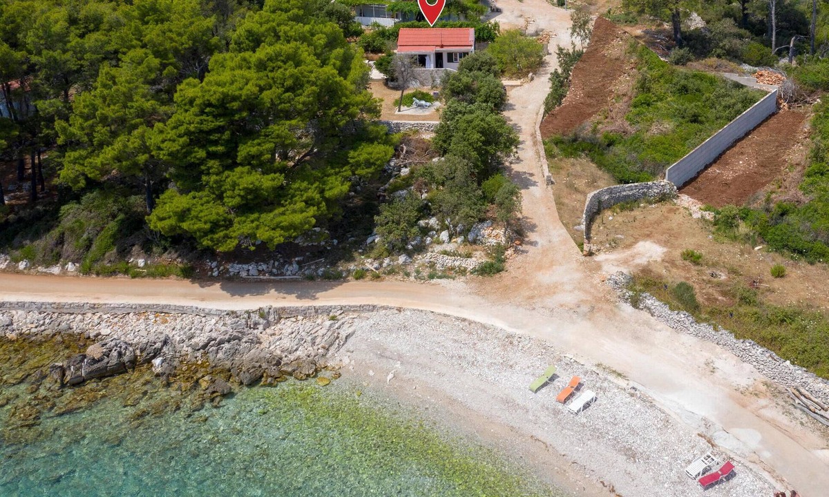 Sucuraj House | Gorgeous home in Sucuraj with house sea view