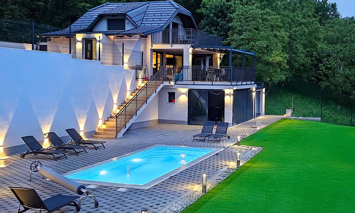 Zagreb House | Gorgeous home in Zagreb with sauna
