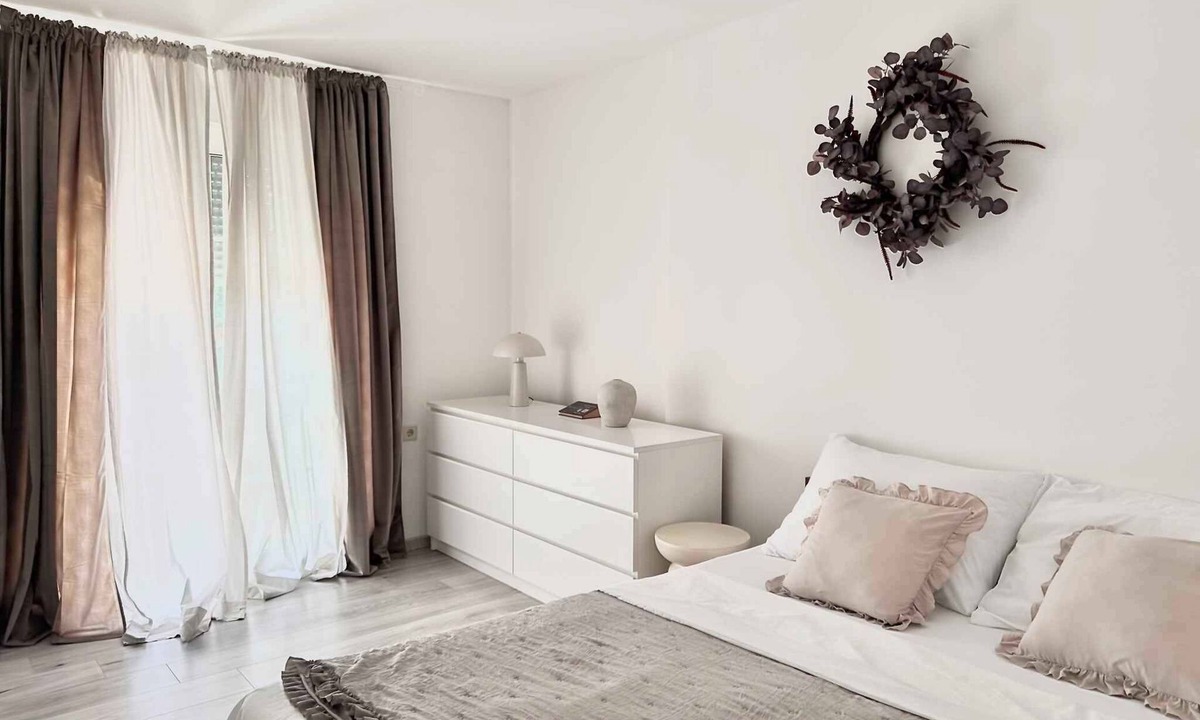 Krusevo Apartment | Holiday apartment with terrace and sea view