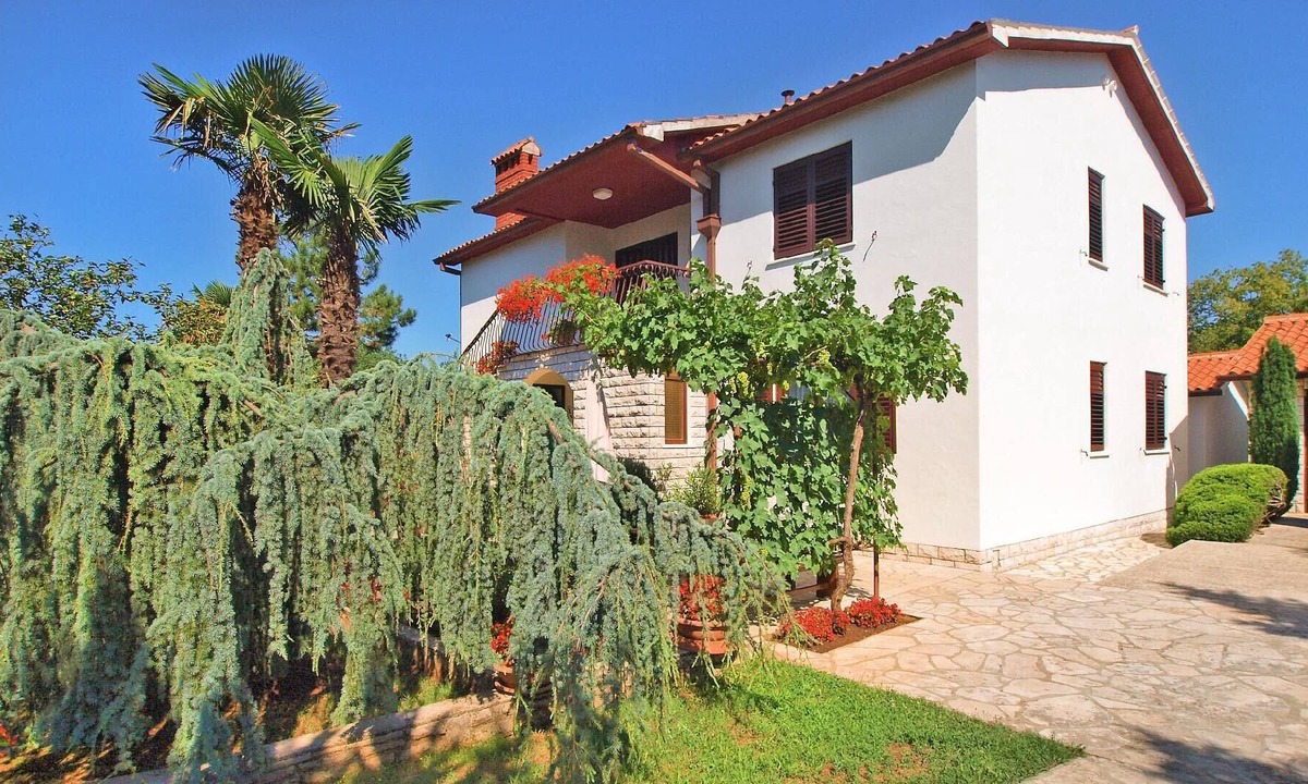 Kapelica Apartment | Holiday apartment Labin for 1 - 6 persons with 3 bedrooms - Holiday apartment