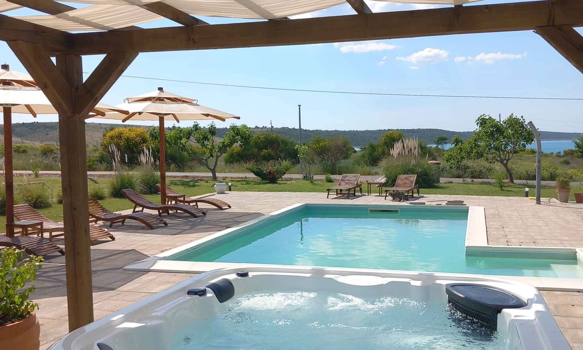 Ljubac Apartment | Holiday apartment suitable for families with children