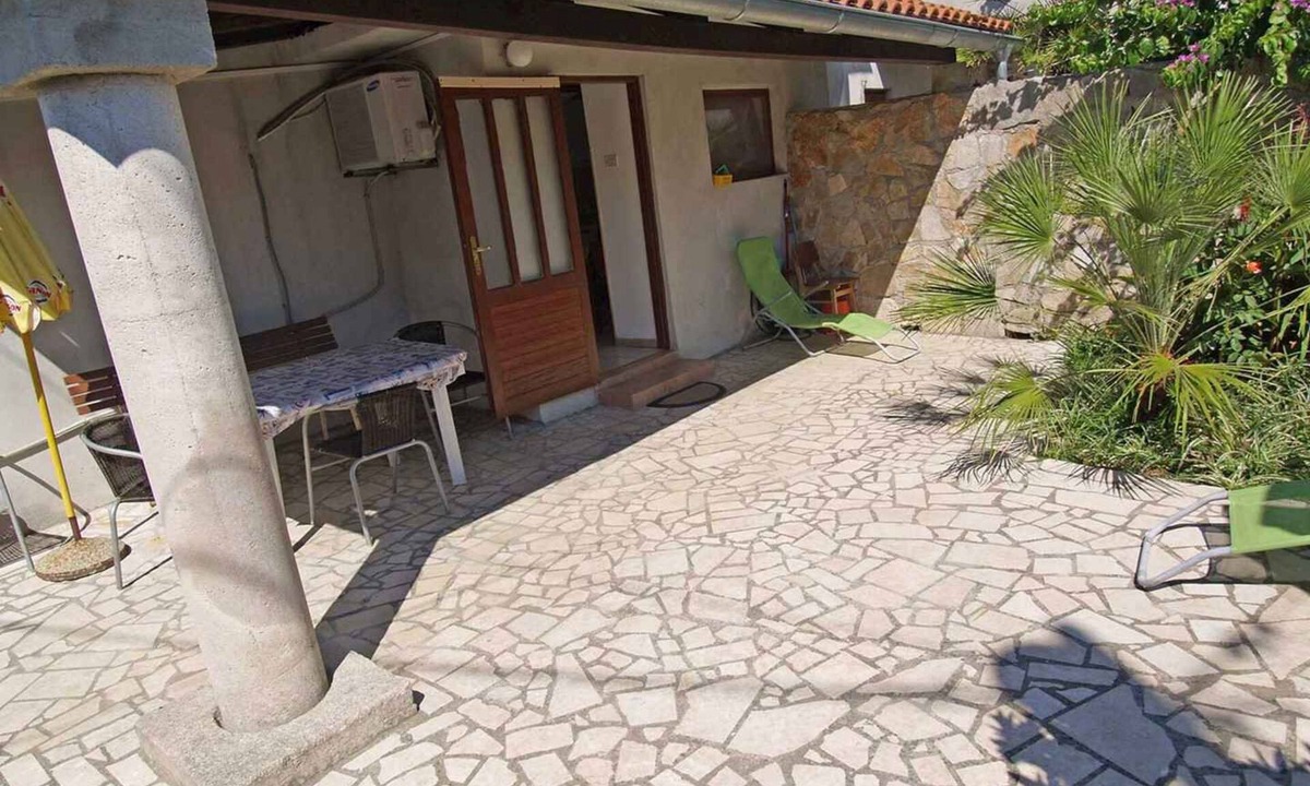 Veli Losinj Apartment | Holiday apartment with barbecue