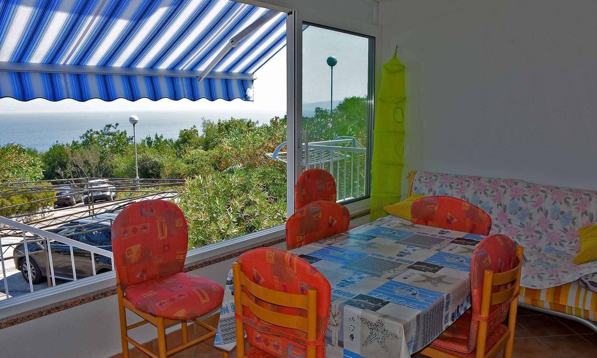Ravni Apartment | Holiday apartment with air conditioning