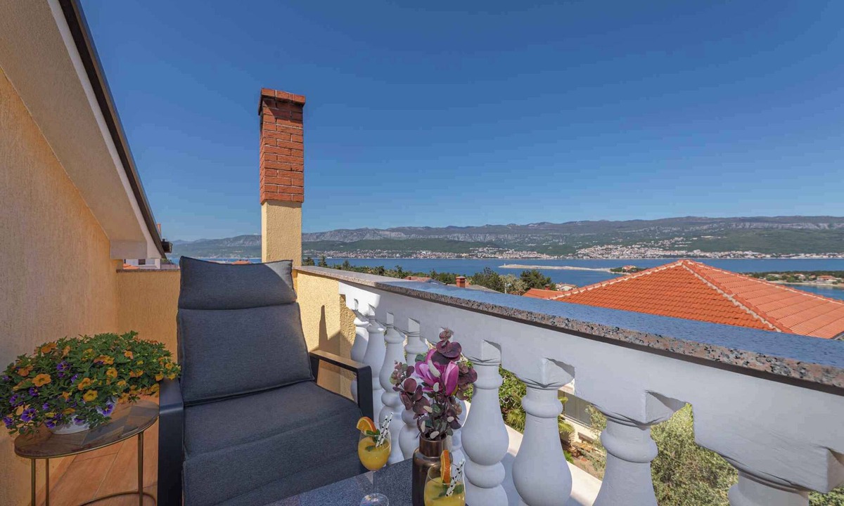 Silo Apartment | Holiday apartment with sea view
