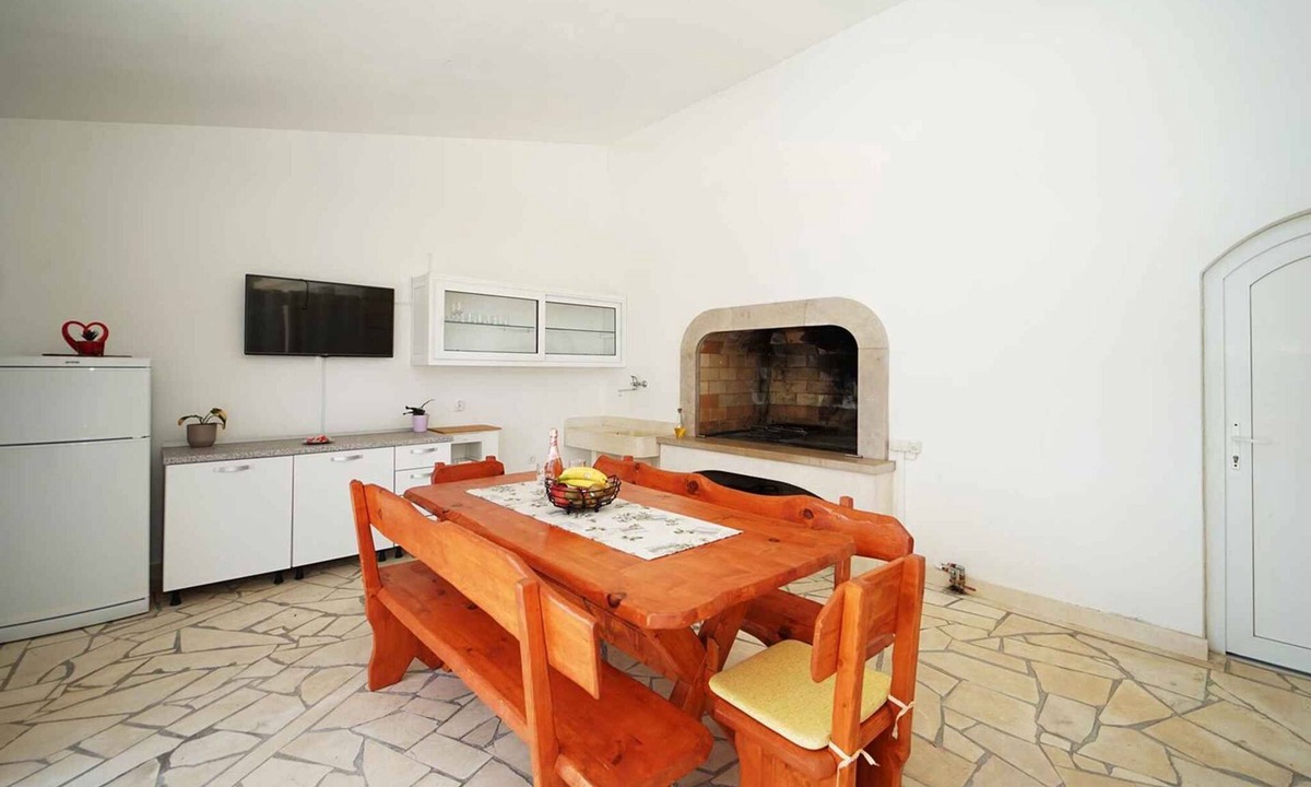 Potirna House | Holiday home near the sea