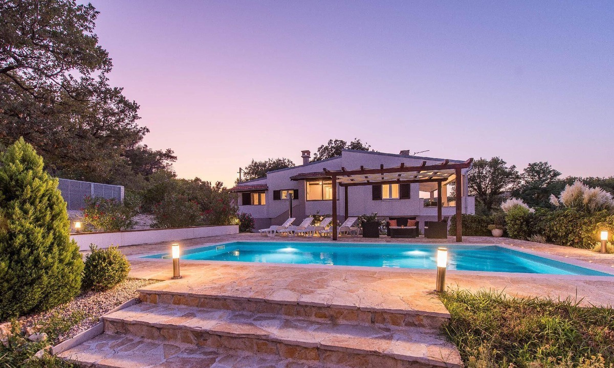 Posedarje House | Holiday house Posedarje for 1 - 5 persons with 3 bedrooms - Holiday house