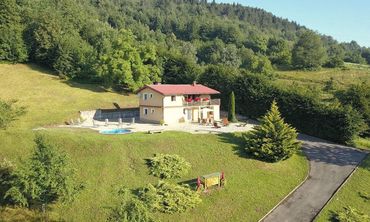 Vrbovsko House | Holiday house Vrbovsko for 1 - 10 persons with 5 bedrooms - Holiday house