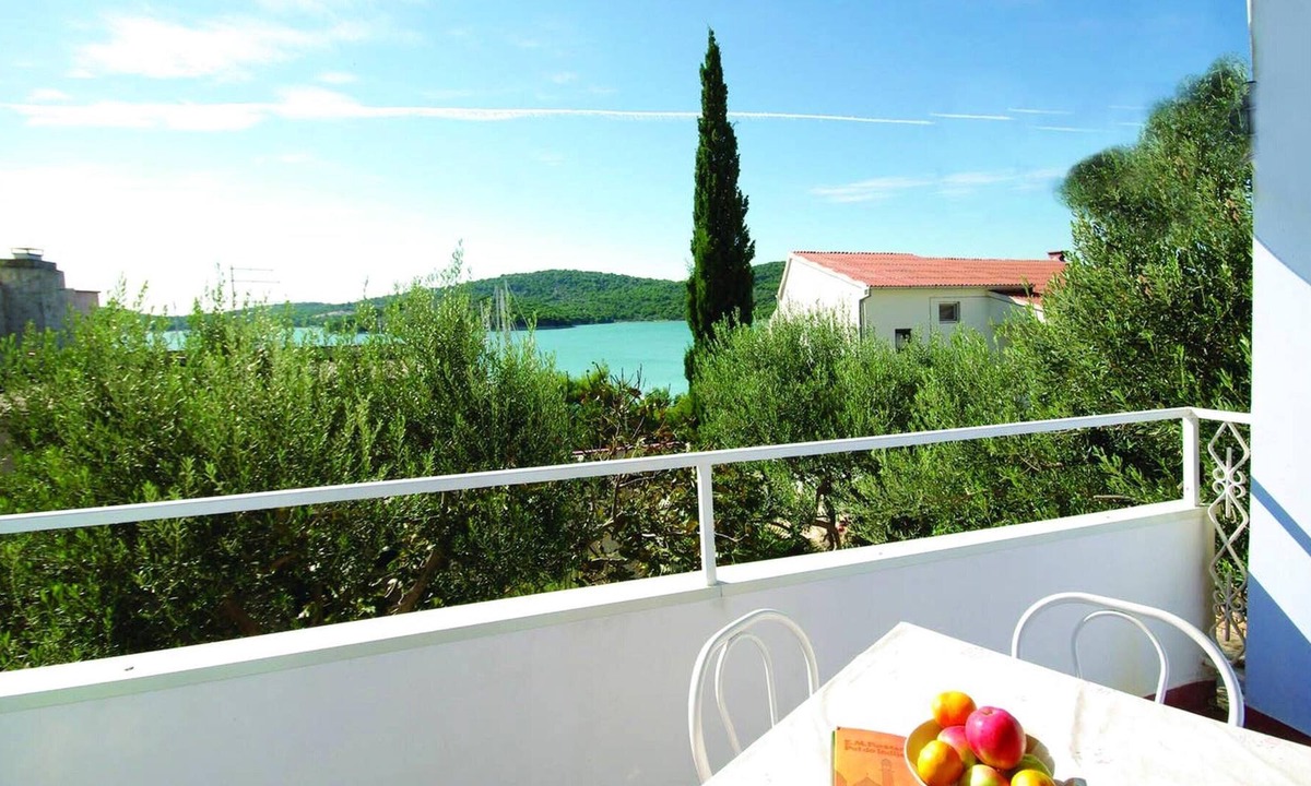 Tijesno Apartment | Homerez - Nice appartement for 6 ppl. at Tisno