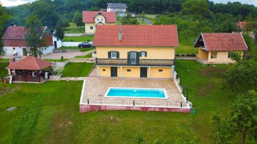 Otocac House | House Roza