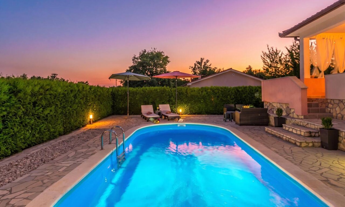 Becici House | Istria Villa Stella for 8: Pool & Sauna, Sveti Bartul, Croatia