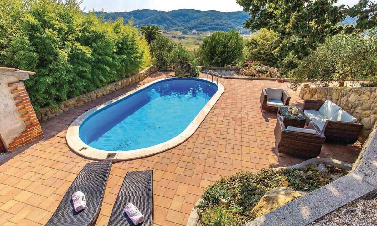 Supetarska Draga Apartment | Lovely apartment in Supetarska Draga