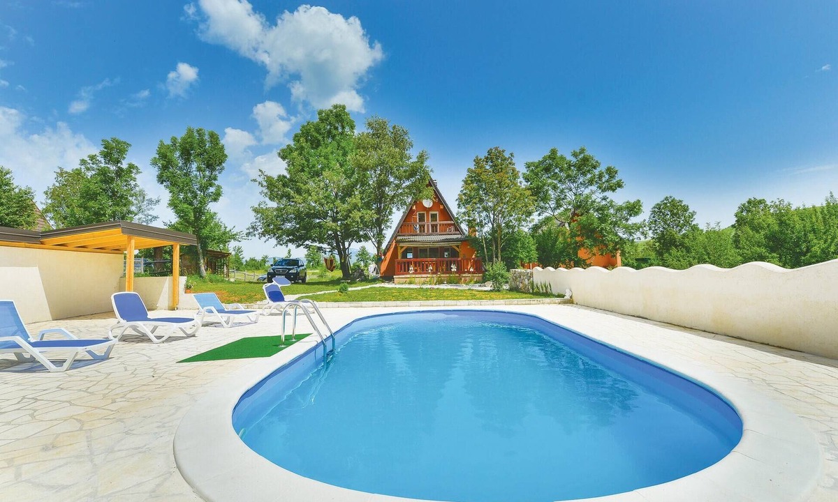 Gracac House | Lovely home in Gospic