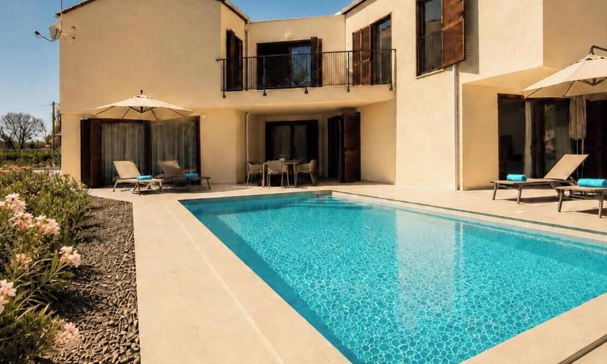 Kras House | Luxury 5-Star Villa on Krk with Private Pool, 4 En-Suite Bedrooms & Game Room