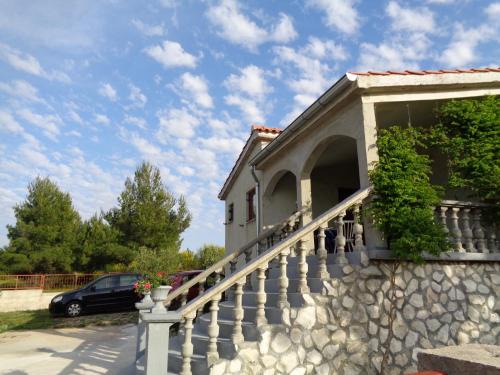 Jadrtovac Apartment | Maslina Apartment