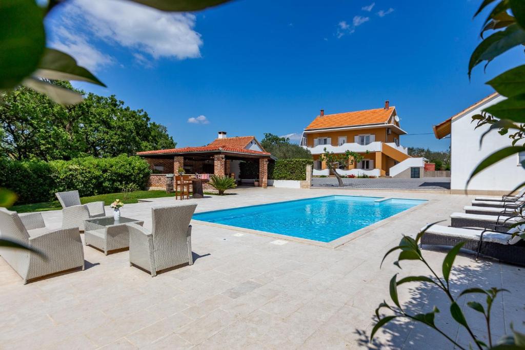 Murvica House | MP Luxury Holiday Home with swimming pool