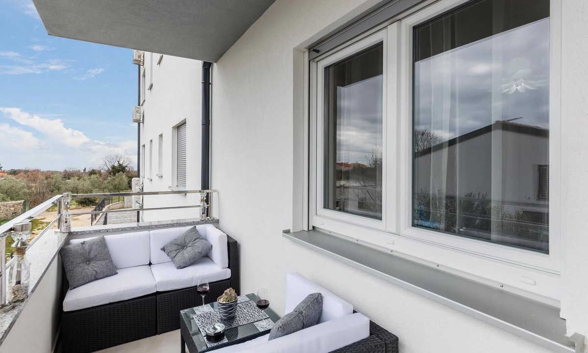 Peroj Apartment | Nice apartment in Peroj with WiFi